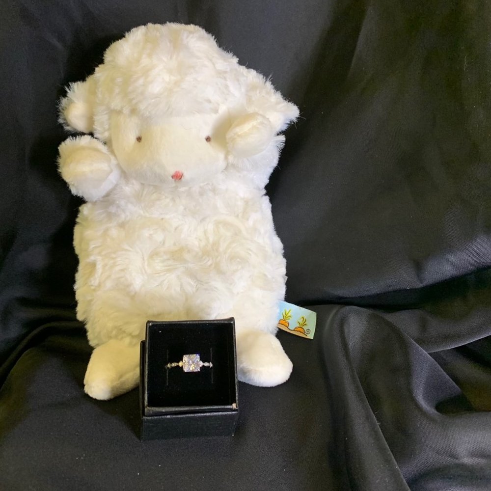 Silver Tone Square Clear Stone Ring with Smaller Stones Size 7 3/4